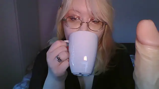 Elayne Sweet online show from 04-21-26, 06:09