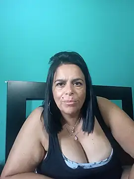 lucianamorocha online show from 04-24-26, 11:01