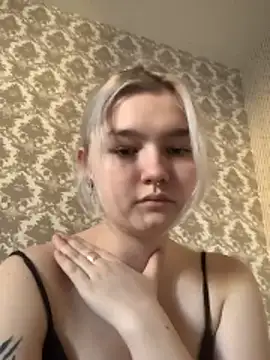 KimCarr online show from 04-05-26, 01:41