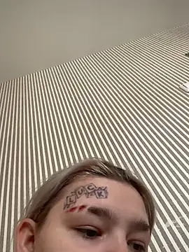 KimCarr online show from 04-20-26, 10:51