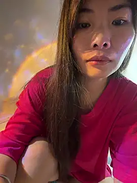 Snapshot of Xiaoyunduo1 chatting on 05-08-26, 05:13 Xiaoyunduo1 online show from 05-08-26, 05:13