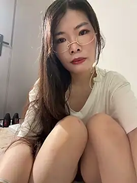 Snapshot of Xiaoyunduo1 chatting on 05-24-26, 12:54 Xiaoyunduo1 online show from 05-24-26, 12:54