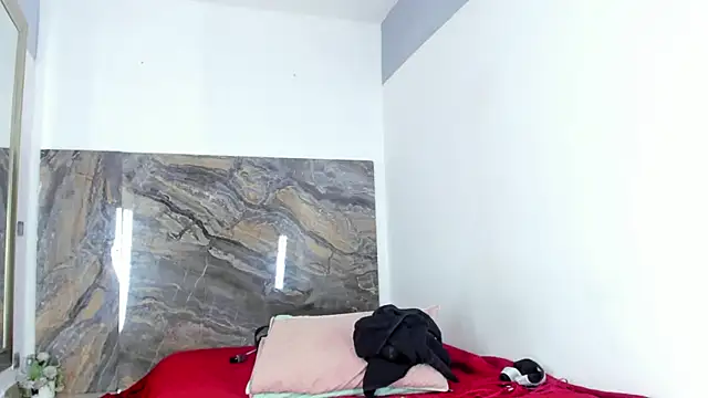 Aria skye online show from 04-18-26, 07:58