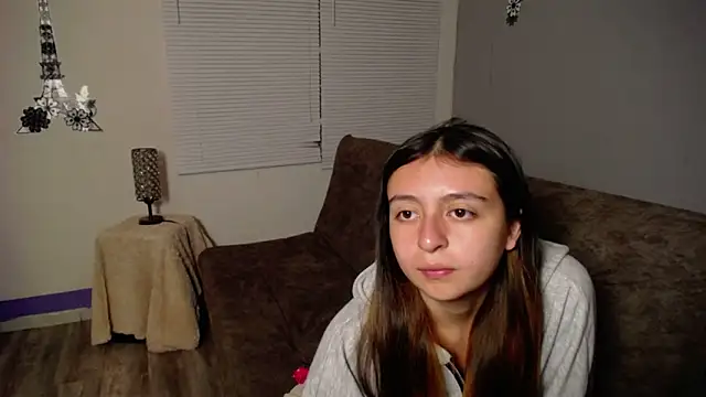 Snapshot of Lala_fluffy chatting on 05-19-26, 07:53 Lala fluffy online show from 05-19-26, 07:53