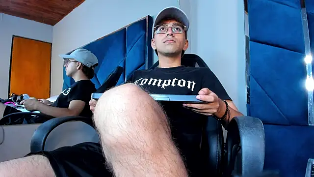 JeremySanders1  online show from 04-01-26, 04:13