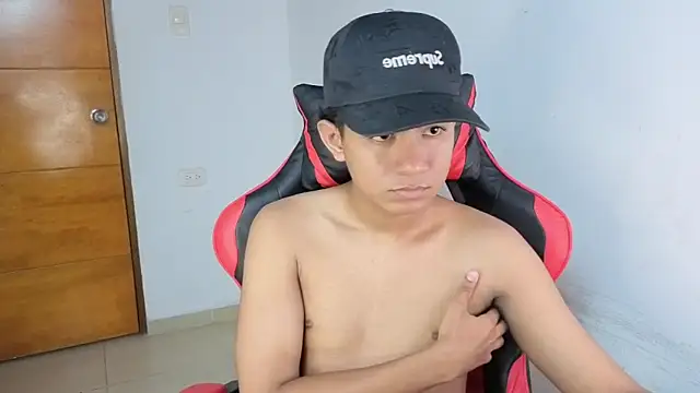 darknigthx online show from 04-09-26, 04:01