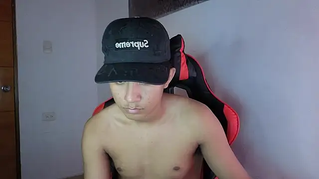 darknigthx online show from 04-19-26, 02:11