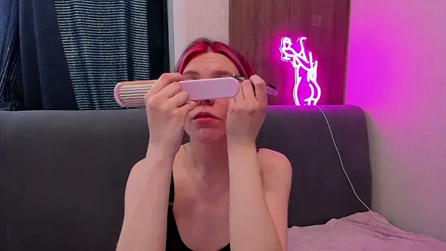 Marie Reyess online show from 04-19-26, 05:29