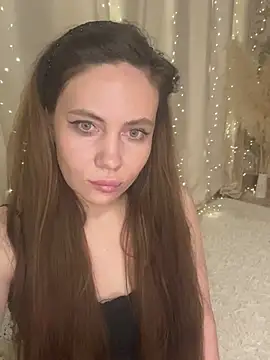 Snapshot of milanique chatting on 04-15-26, 12:12 milanique online show from 04-15-26, 12:12