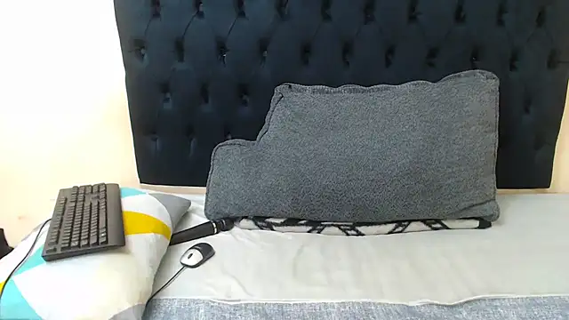 SexiestChoc online show from 05-20-26, 03:18