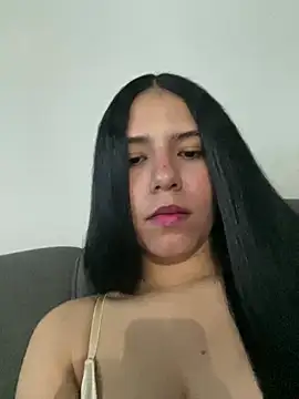 Snapshot of IsabelaRivers chatting on 05-02-26, 03:22 IsabelaRivers online show from 05-02-26, 03:22