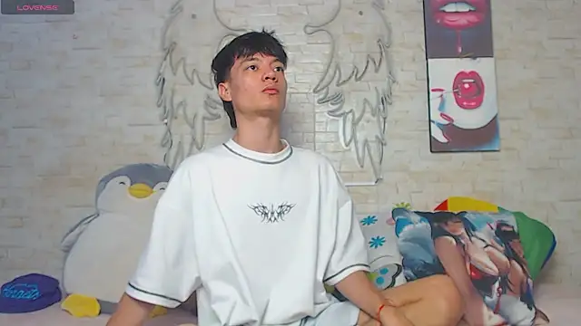 Snapshot of Alex_latino_ chatting on 04-02-26, 09:34 Alex latino online show from 04-02-26, 09:34