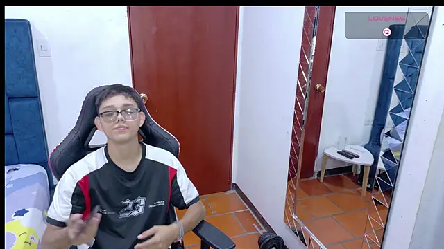 Alex teen 20c online show from 04-10-26, 09:08