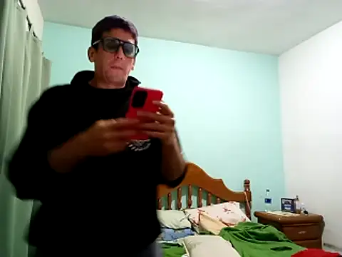 Snapshot of armanidj7 chatting on 05-15-26, 01:01 armanidj7 online show from 05-15-26, 01:01