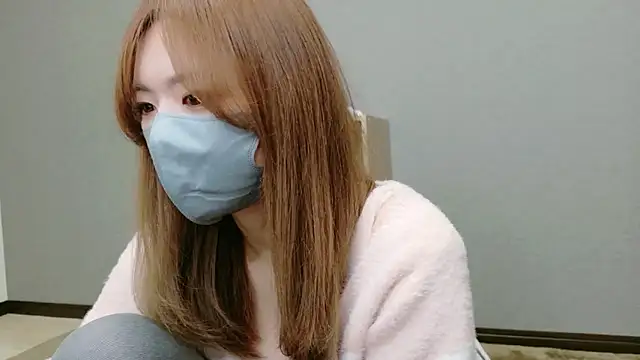 Snapshot of YUA_0425 chatting on 04-26-26, 06:33 YUA 0425 online show from 04-26-26, 06:33