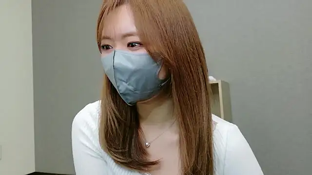 Snapshot of YUA_0425 chatting on 04-30-26, 06:09 YUA 0425 online show from 04-30-26, 06:09