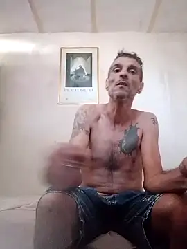 Guillelp online show from 04-24-26, 06:43