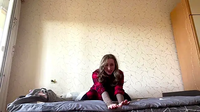 SpringSummers online show from 04-06-26, 08:15