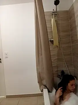 Snapshot of Lolaa92i chatting on 04-05-26, 03:42 Lolaa92i online show from 04-05-26, 03:42