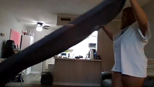 Snapshot of madzbailey chatting on 05-25-26, 11:22 madzbailey online show from 05-25-26, 11:22