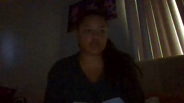 Snapshot of madzbailey chatting on 07-15-26, 10:15 madzbailey online show from 07-15-26, 10:15
