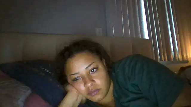 Snapshot of madzbailey chatting on 07-27-26, 12:17 madzbailey online show from 07-27-26, 12:17