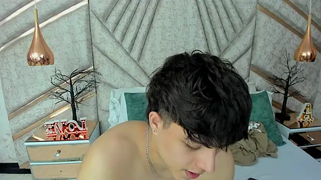 DamiaanXx online show from 07-16-26, 12:55