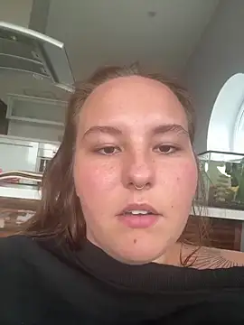 Hollpopss online show from 04-14-26, 01:50