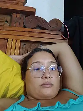 naughty girl hot  online show from 05-27-26, 03:47