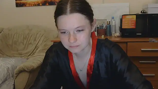 JessicaHolland1 online show from 07-01-26, 07:24