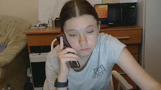 JessicaHolland1 online show from 07-14-26, 05:40