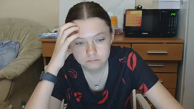 JessicaHolland1 online show from 07-17-26, 05:40