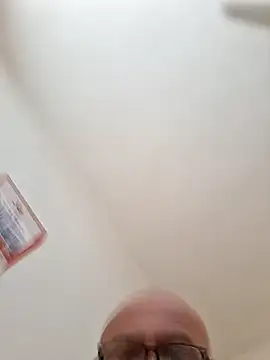 julenvcia online show from 04-13-26, 01:49