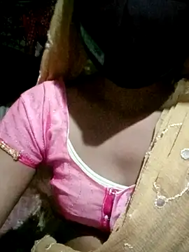 Snapshot of Saloni_sexe chatting on 07-15-26, 05:18 Saloni sexe online show from 07-15-26, 05:18