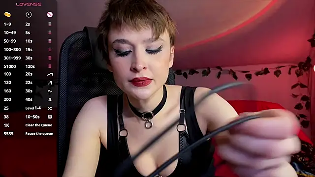 Snapshot of RebeNoir chatting on 04-28-26, 06:07 RebeNoir online show from 04-28-26, 06:07