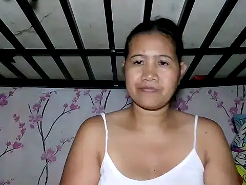 Snapshot of _SweetSmile chatting on 04-13-26, 09:04 SweetSmile online show from 04-13-26, 09:04