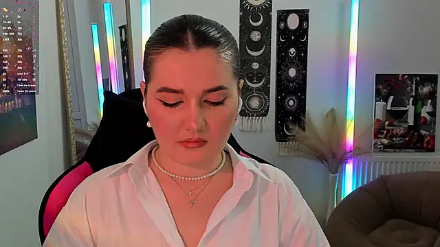 SourCherry   online show from 05-19-26, 11:38