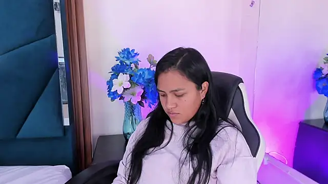 AprilMiiller online show from 05-28-26, 01:41