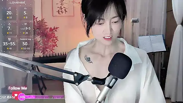 noomi-1111 online show from 05-07-26, 11:59