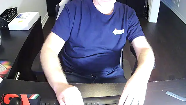 Shalun2000 online show from 04-15-26, 10:54