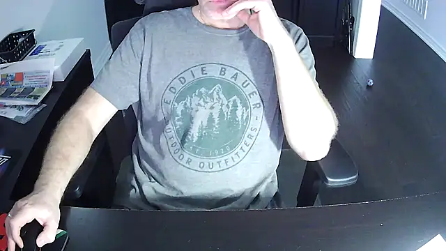 Shalun2000 online show from 04-19-26, 03:33