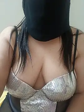 Snapshot of Amira_Egypt chatting on 05-30-26, 08:28 Amira Egypt online show from 05-30-26, 08:28