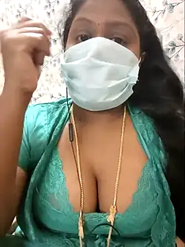 Romantic Woman online show from 04-20-26, 07:15