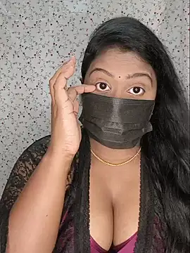 Snapshot of Romantic_Woman chatting on 05-30-26, 06:38 Romantic Woman online show from 05-30-26, 06:38