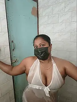 Snapshot of Romantic_Woman chatting on 07-22-26, 05:43 Romantic Woman online show from 07-22-26, 05:43