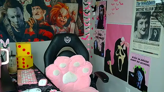 Snapshot of spookiebaddie chatting on 07-29-26, 08:18 spookiebaddie online show from 07-29-26, 08:18