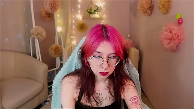 Alice Nyx online show from 04-05-26, 08:17