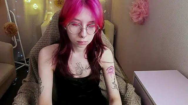 Alice Nyx online show from 04-10-26, 08:35