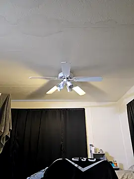 Snapshot of JpSmith04 chatting on 04-03-26, 11:47 JpSmith04 online show from 04-03-26, 11:47