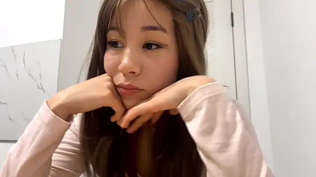 fengxicolombia online show from 04-04-26, 05:10